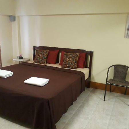 Relax Inn Ban Phe Esterno foto