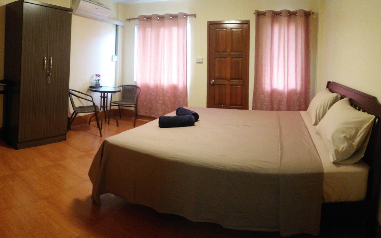 Relax Inn Ban Phe Esterno foto